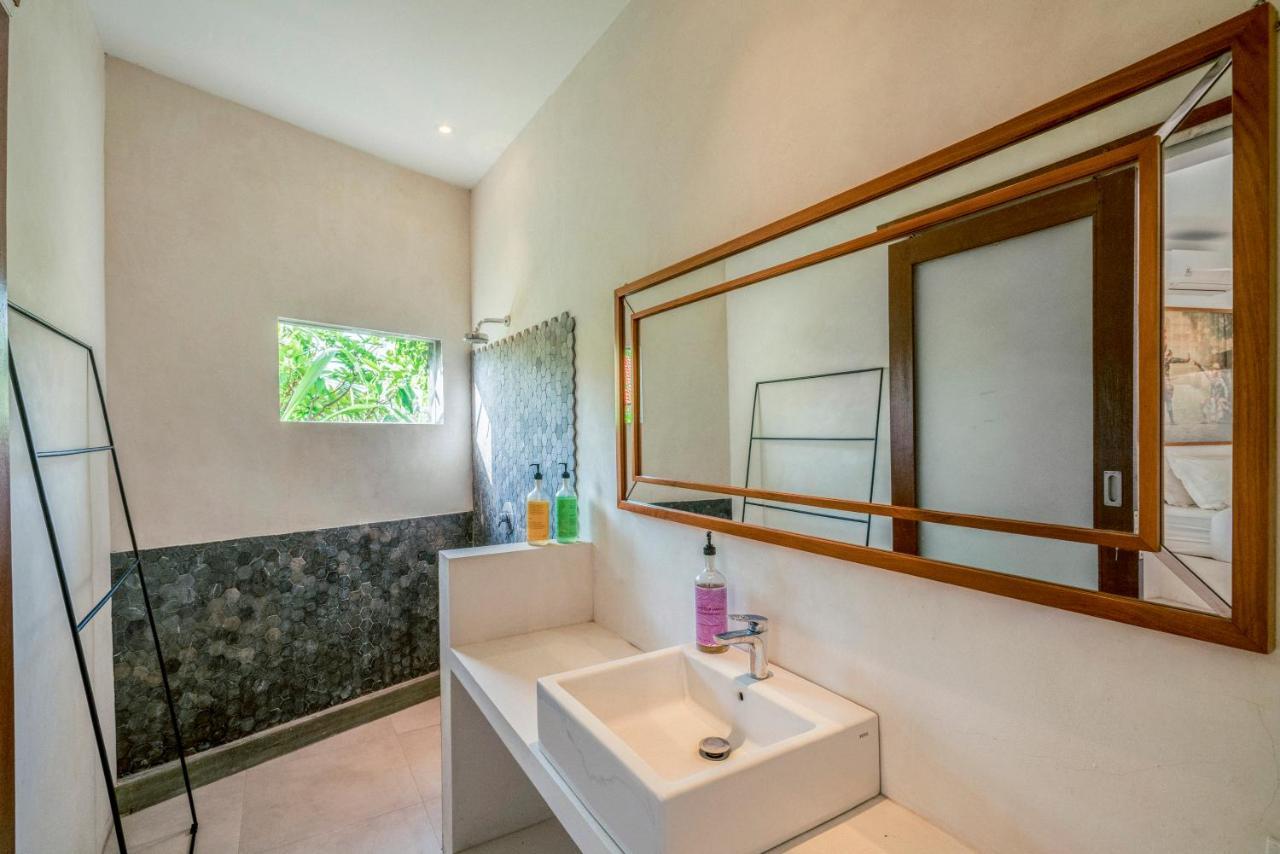 Batu Belig Living Managed By Cpm Bali Apartment Seminyak Exterior foto