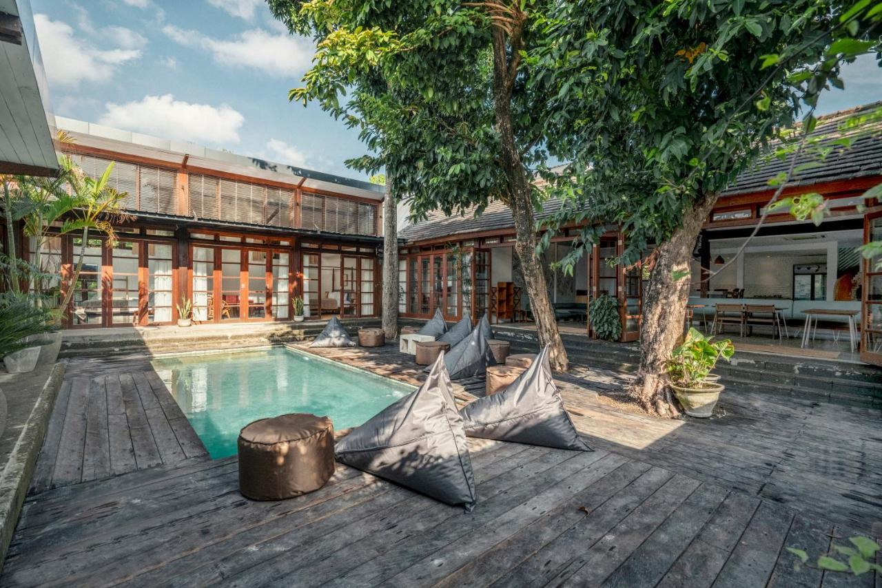 Batu Belig Living Managed By Cpm Bali Apartment Seminyak Exterior foto